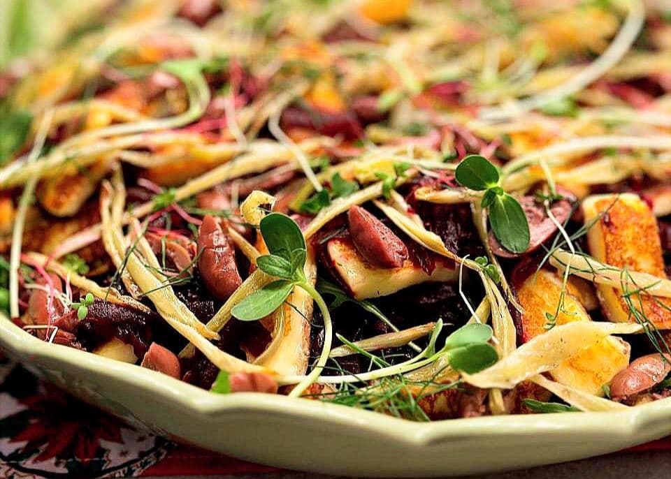 Beetroot & Halloumi Salad